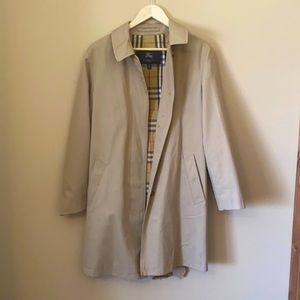 Burberry trench coat size 8